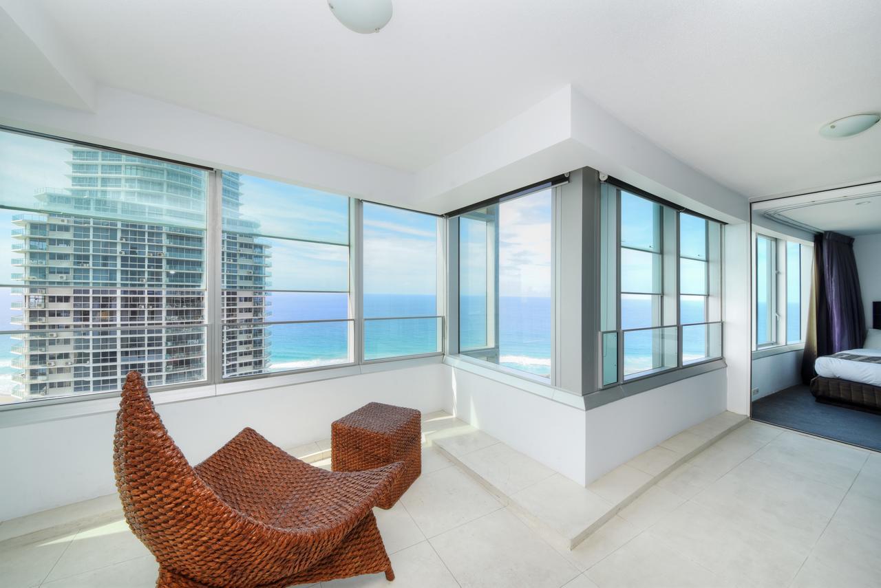 Private Apartment With Ocean Views At Q1 Resort Gold Coast Exterior foto